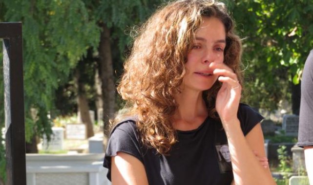 Oyuncu Özge Özpirinçci'nin acı günü