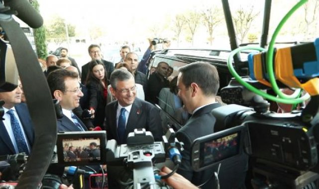 Özgür Özel'in İBB ziyaretinde İmamoğlu'ndan değişim vurgusu