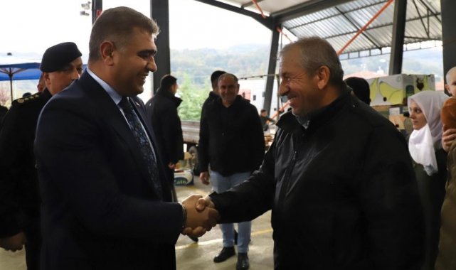 Pazar esnafı ile bir araya geldi