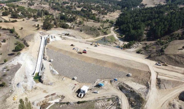 Pazarlar Sofular Göletinden bin 340 dekar tarım arazisi sulanacak