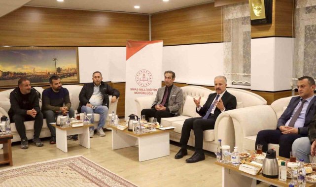 "Çocuklarımıza model olmalıyız"