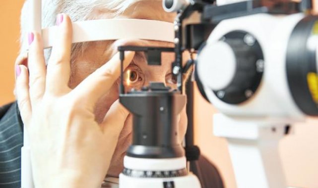 "Katarakt her yaşta, hatta doğumla bile olabilir"