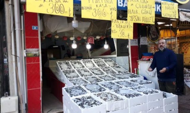 Rize'de hamsi fiyatı 30 liraya düştü