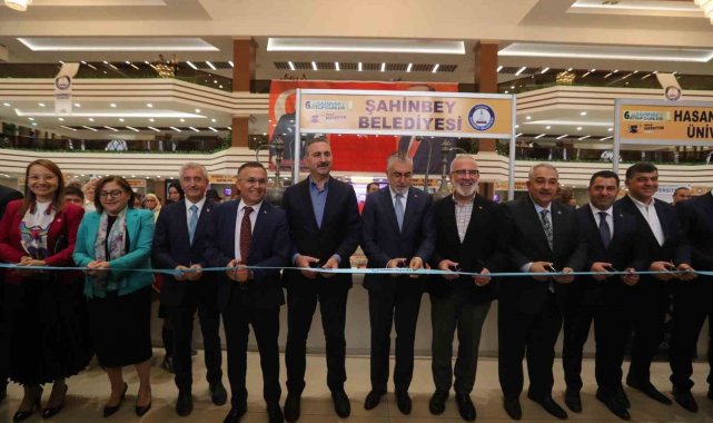 Şahinbey Belediyesi'nin 6. Kitap Fuarı kapılarını açtı