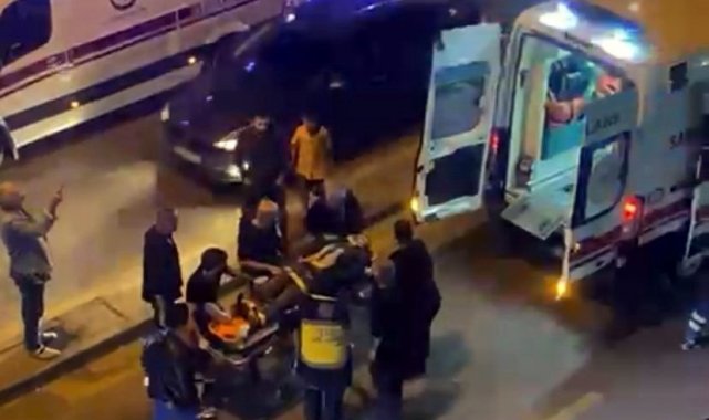 Sakarya'da motosiklet yayaya çarptı: 2 yaralı