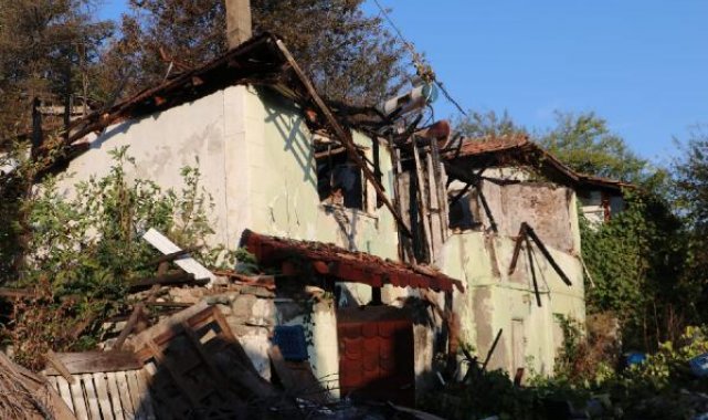 Samsun'da 2 yangın: 1 kişi öldü, 3 ev kül oldu