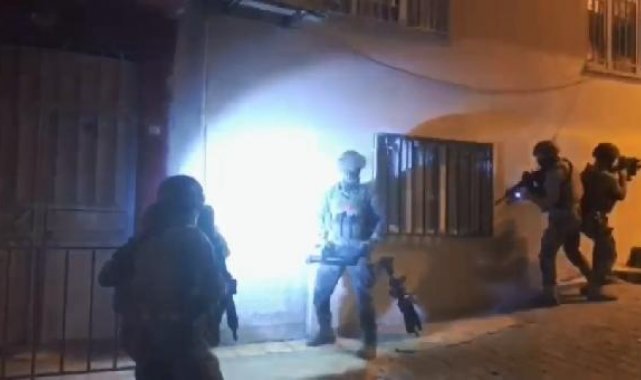 Şanlıurfa'da uyuşturucu ticaretine 12 gözaltı