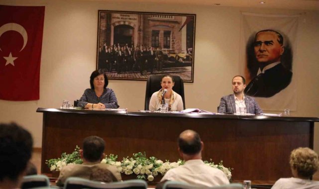 Selçuk'ta kalkanıma bütçesi kabul edildi: "Biz 4,5 yıldan beri koruduk, kalkındırdık"