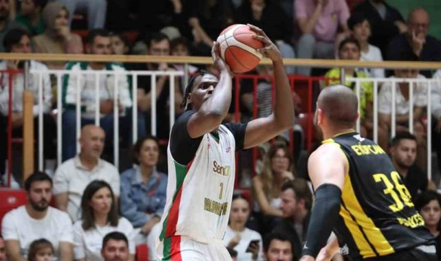 Semt77 Yalovaspor evinde Balıkesir Büyükşehir'i 83-69 yendi