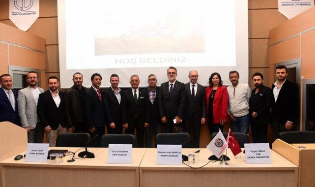 Sigorta sektörünün genel durumu Anadolu Üniversitesi ev sahipliğinde konuşuldu