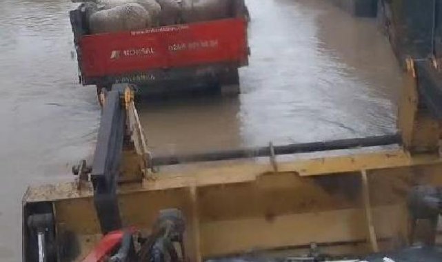 Şile'de yağışın ardından dere taştı-1