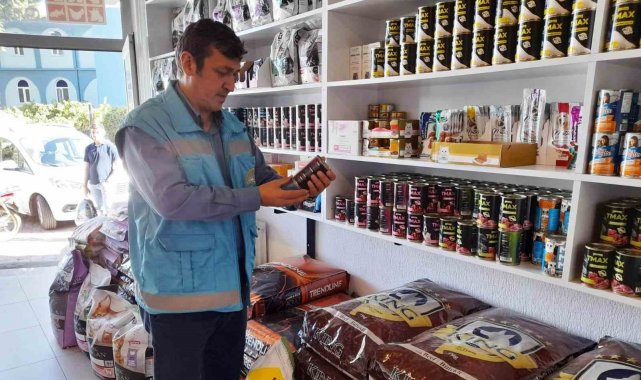 Simav'da yem bayilerinden analiz için numune alındı