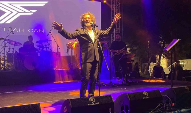 Sinop Cumhuriyet'in 100.yılını Fettah Can'la kutladı