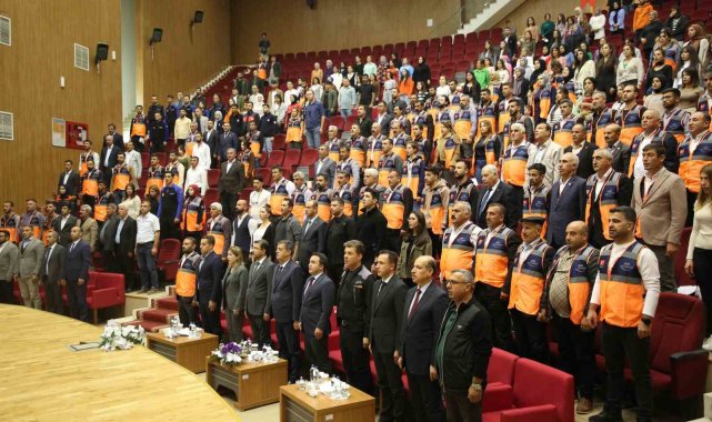 Şırnak'ta muhtarlar AFAD gönüllüsü oldu