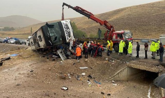 Sivas'ta 8 kişinin öldüğü kazada otobüs şoförü tutuklandı