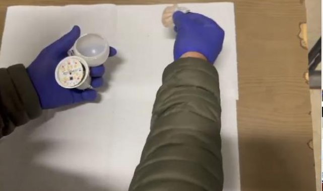 Sivas'ta hafif ticari araçta eroin ele geçirildi; 3 gözaltı