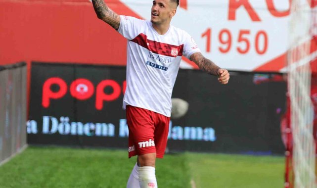 Sivasspor'da Ray Manaj golle tanıştı
