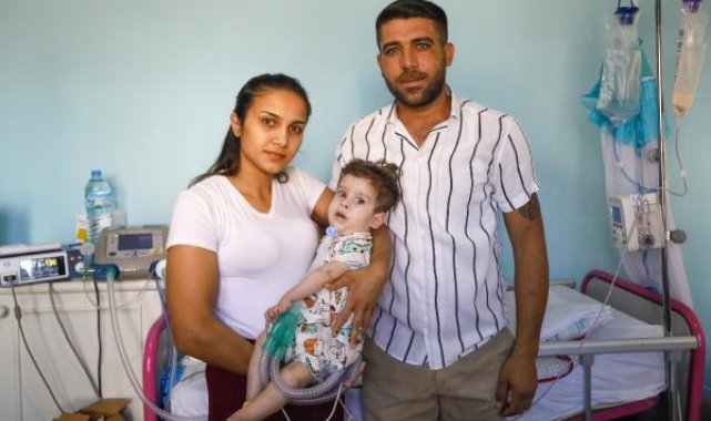SMA'lı Onur bebeğin kampanyasında yüzde 77'ye ulaşıldı; 10 saat atık toplayarak destek oluyor - Yeniden
