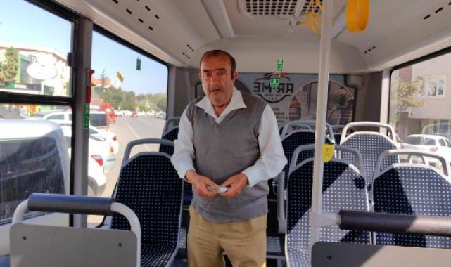 Şoför, otobüste bulunan 6 bin TL'yi polise teslim etti