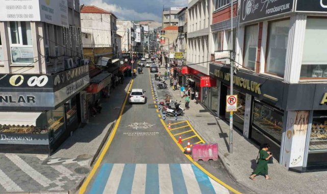Söke'de esnaflar Büyükşehir'in çalışmalarını memnuniyetle karşılıyor