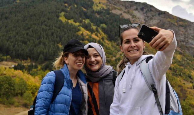 Sonbaharın büyüleyici renkleri Gümüşhane'yi sardı