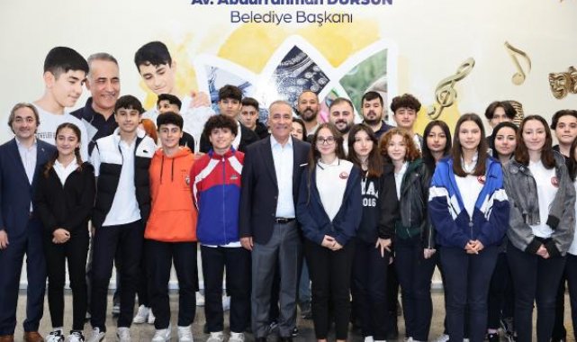 Sultangazi'de en çok atık toplayan okullar ödüllendirildi