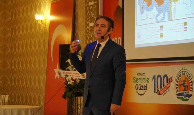 Tarihçi Yazar Sinan Meydan'la Cumhuriyet tarihine yolculuk