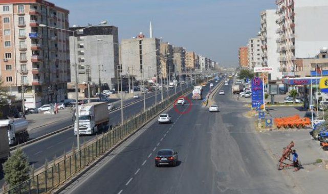 Tarihi İpekyolu'ndaki üst geçitleri kullanmayıp, ölümü göze alıyorlar