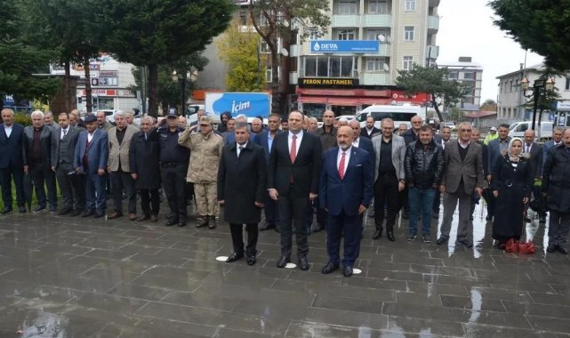 Tatvan'da '19 Ekim Muhtarlar Günü' kutlandı