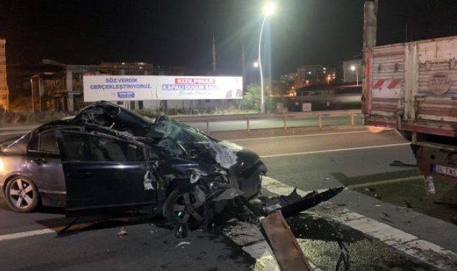 Tekirdağ'da kamyona çarpan otomobildeki 4 kişi yaralandı