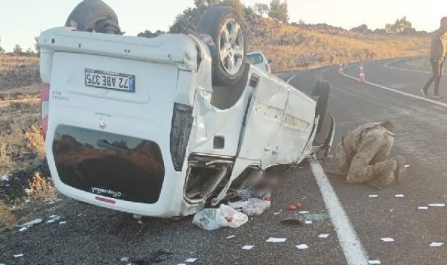 Terhis olan oğullarını almaya giden aile kaza yaptı: 2 ölü, 3 yaralı