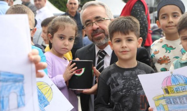 Tokat'ta öğrenciler kumbaradaki paralarını Gazze'ye bağışladı