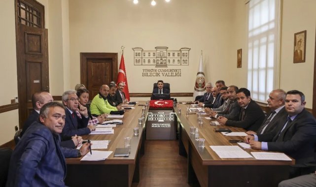 Trafik sorununu çözmek için bir araya geldiler