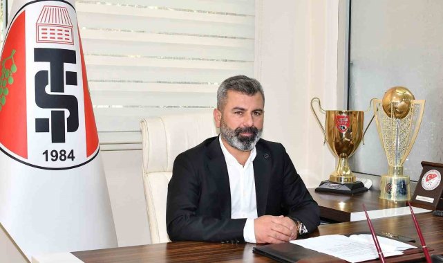 Turgutluspor Başkanı Akın: "Başarımızın sırrı aile olmaktan geçiyor"