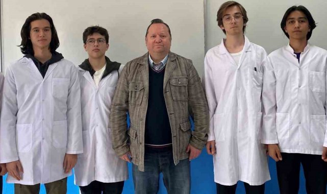 Uluslararası Fizik Yarışmasında Eskişehir'i başarıyla temsil ettiler