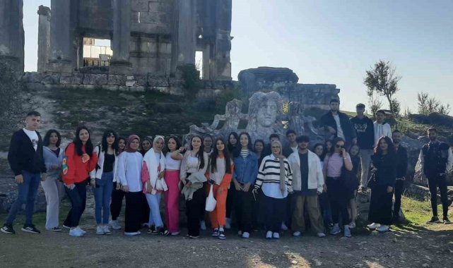 Üniversite öğrencilerine Kütahya gezisi