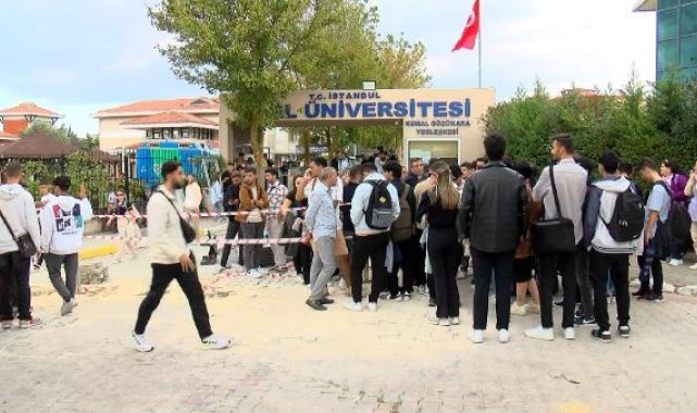 Üniversitede servis krizi; öğrenciler tepki gösterdi