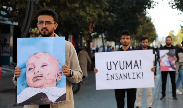 Üniversitelilerden 5 saat sessiz İsrail protestosu