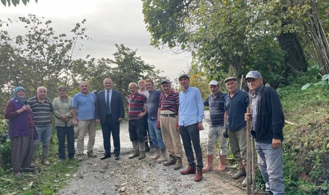 Ünye'de beton yol çalışmaları sürüyor