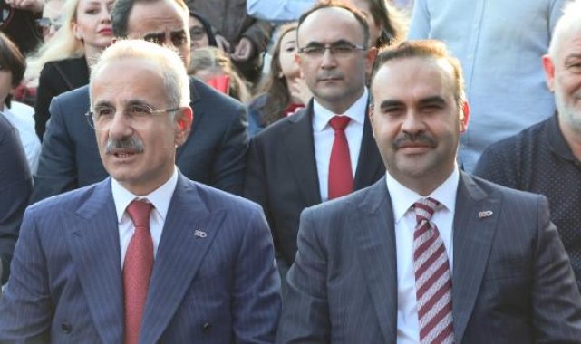 Uraloğlu ve Kacır boğazdaki geçiş törenini beraber takip etti