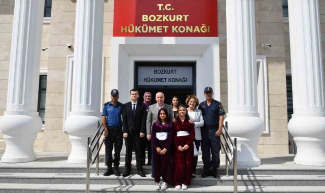 Vali Coşkun ilçe programları sürdürüyor