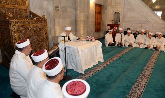Vali Mustafa Çiftçi, Aşere-Takrîb Tayyibe icazet merasimine katıldı