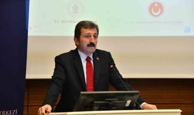 Vali Tavlı: "Bizim medeniyetimiz tüm medeniyetlerin tarihini, kültürünü koruyan ve kollayan bir medeniyet"