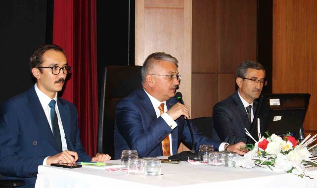 Vali Yazıcı'dan kurum müdürlerine uyarı