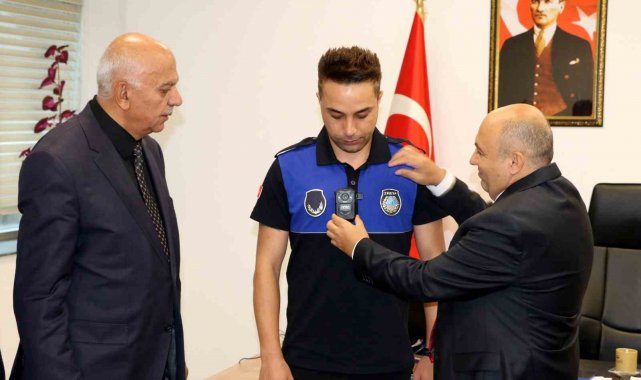Van Büyükşehir Belediyesi zabıtasında yaka kamerası dönemi