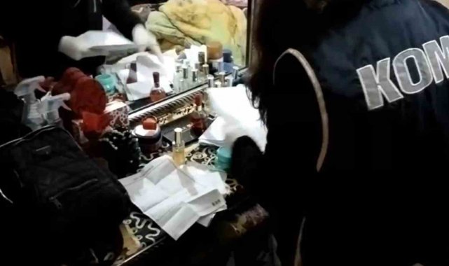 Yabancı uyruklu şahıslara usulsüz ve sahte belgelerle geçici ikamet çıkaran şüphelilere eş zamanlı operasyon