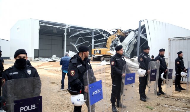 Yaylacık'ta kaçak fabrika yıkıldı