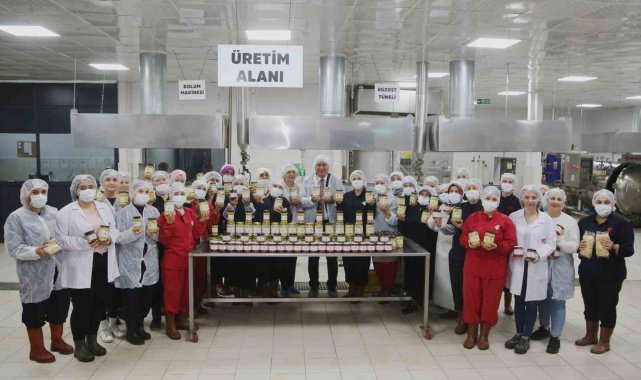 Yüzde Yüz Kadın Emeği Tarımsal Ürün Fabrikası Türkiye'ye örnek oluyor