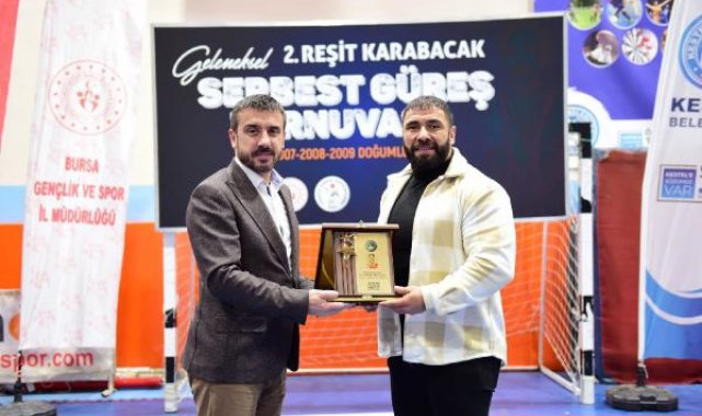 2'nci Geleneksel Reşit Karabacak Güreş Turnuvası gerçekleşti