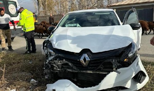 'Öğretmenler Günü' programına giden 2 öğretmen, kazada yaralandı